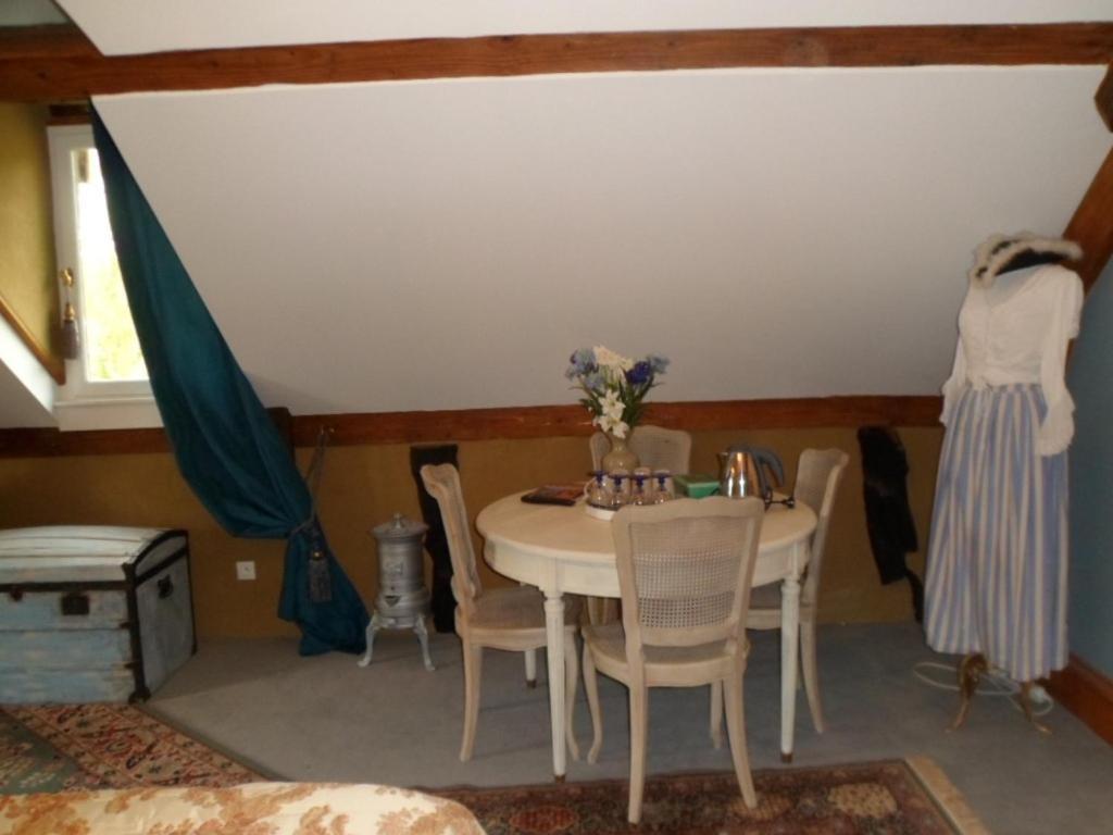 Les Chambres De Pontfol - Chambres D'Hotes - Guest House Victot-Pontfol Экстерьер фото